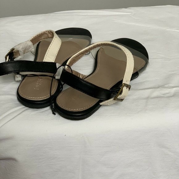 F21 Sandal Size 6 NWT Black,Clear,White - Picture 5 of 5
